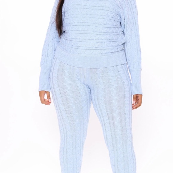 MATCHING SET - Picture 3 of 5